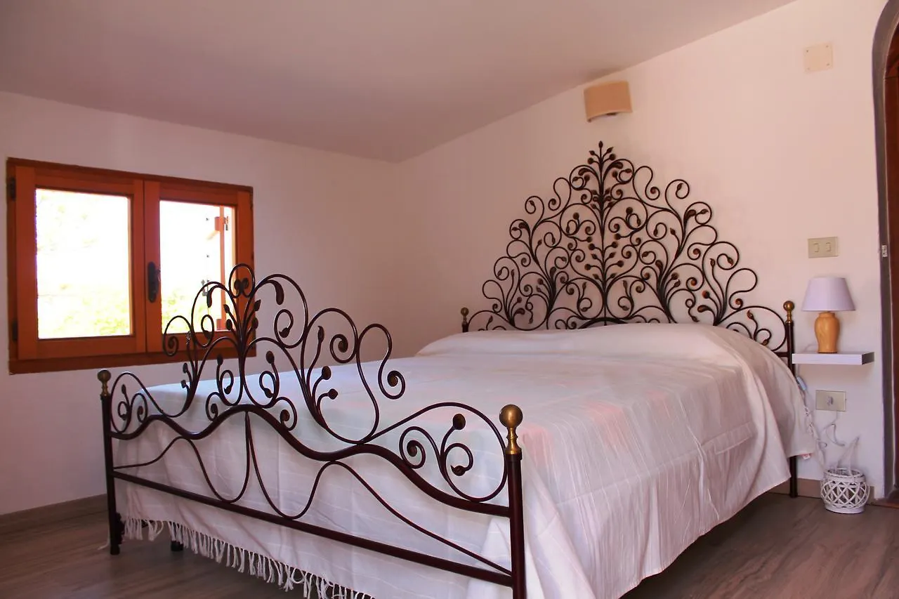 Villa Acquamarina Stella Di Mare Capitana Bed and breakfast